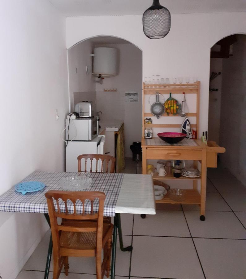 Petit Gite Des Augustins モンフランカン エクステリア 写真